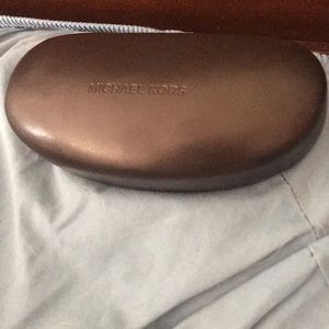 Michael kors sunglass case